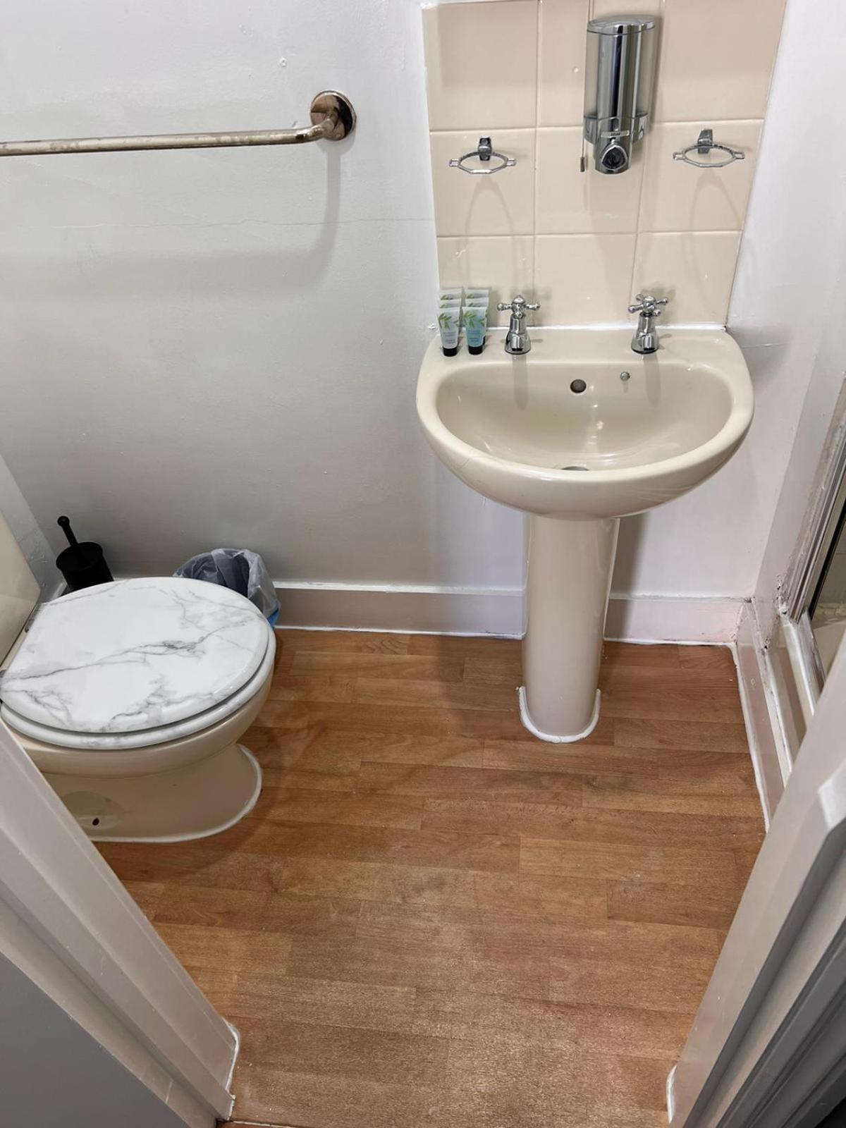 Number 19 Brighton B&B 외부 사진